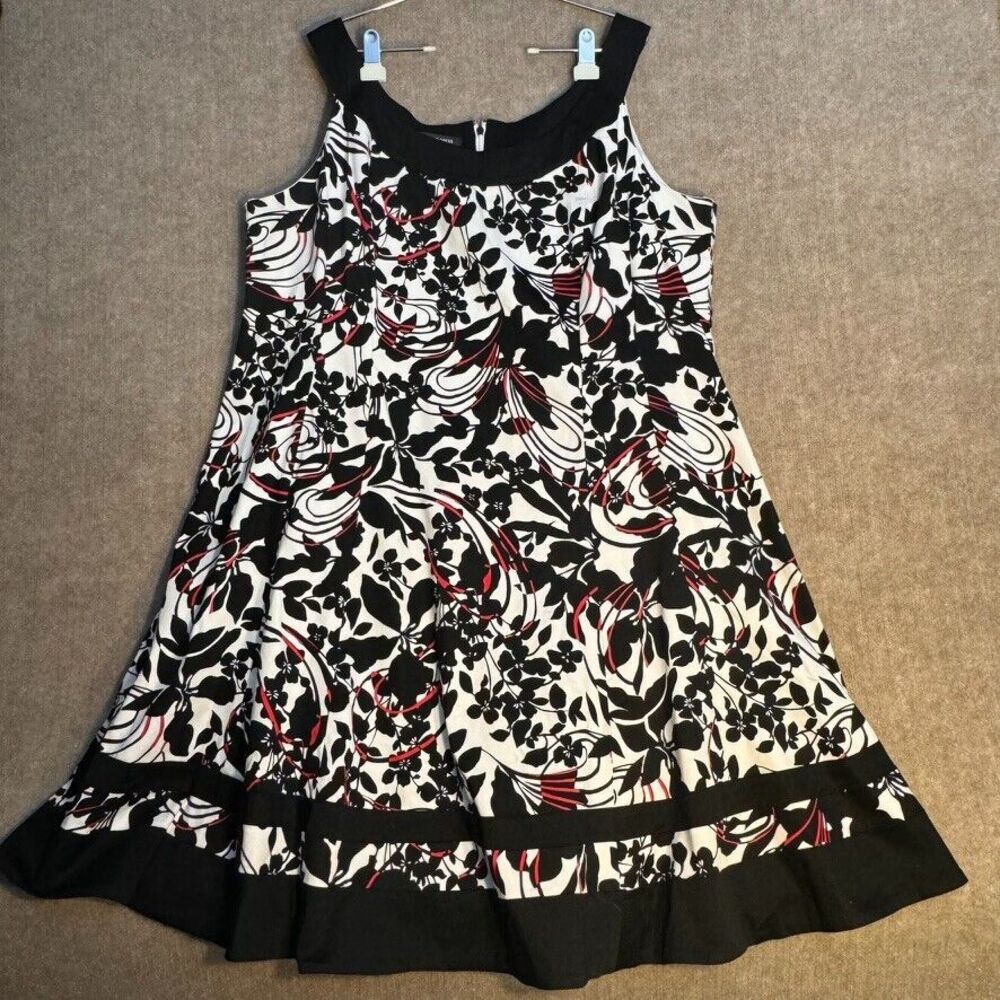 Jones Wear 24w Dress Floral Fit Flare Black White‎ Dress